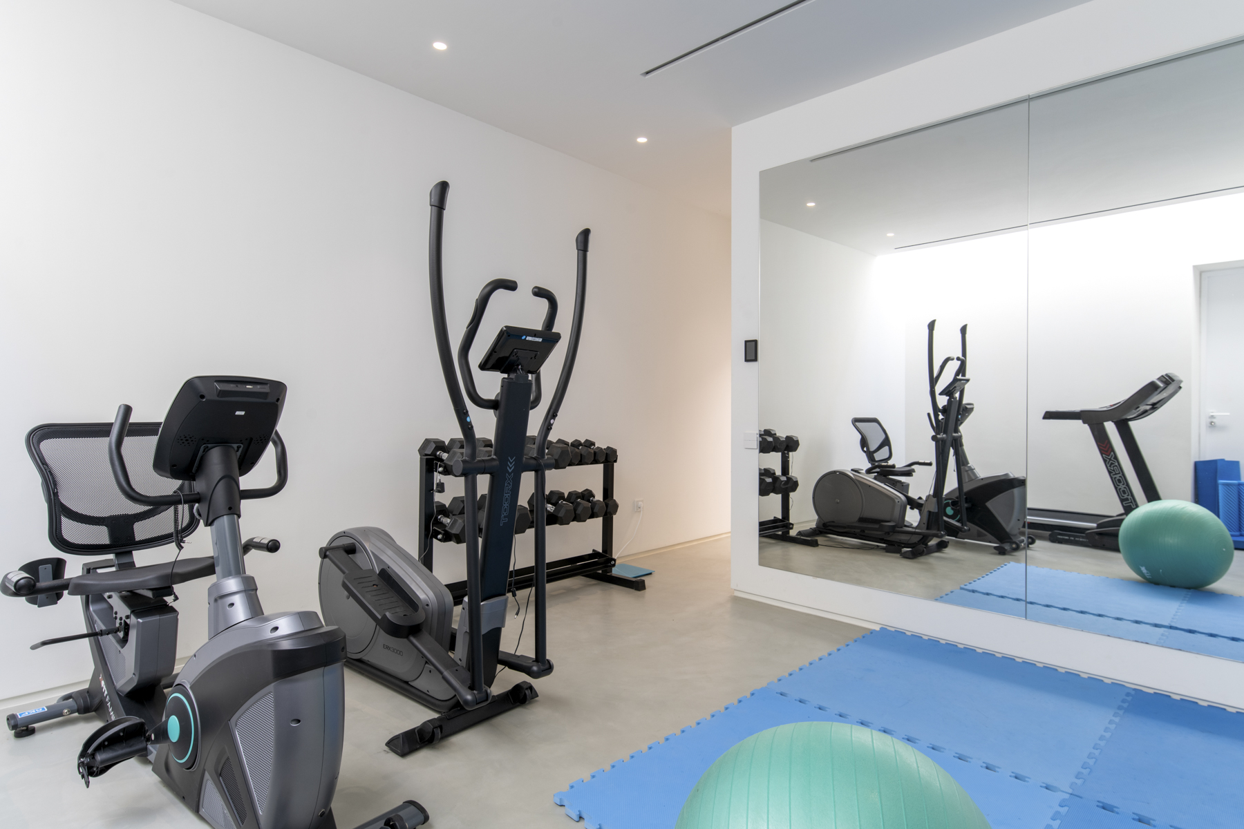 VILLA CAVE | MYKONOS VILLA RENTALS