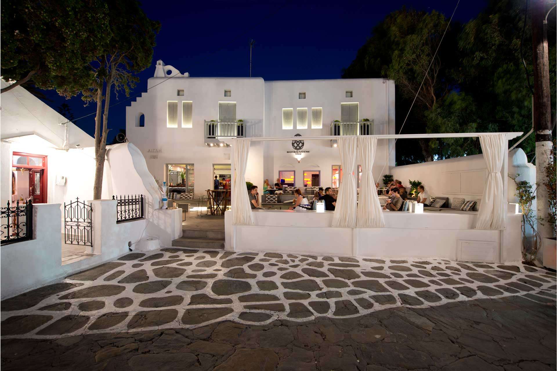 Bonbonniere Club Mykonos