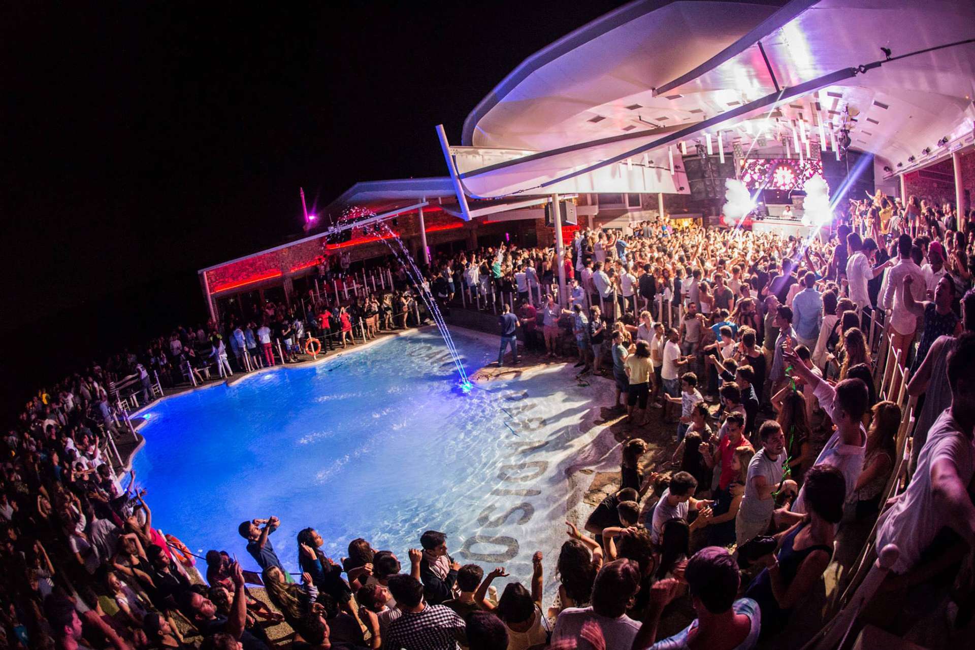 Cavo Paradiso Mykonos Club Party