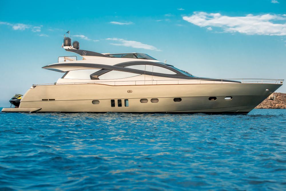 Mykonosexclusive-Luxury-Private-Yacht-Charter-EvoMarine76-Flybridge-4 (12)