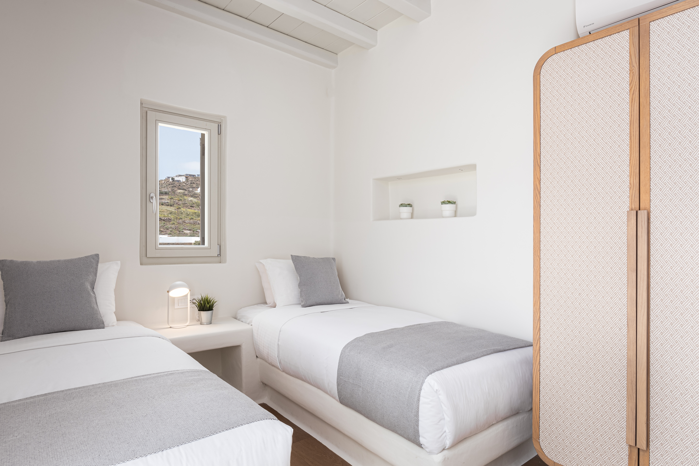 VILLA ZEN | MYKONOS VILLA RENTALS