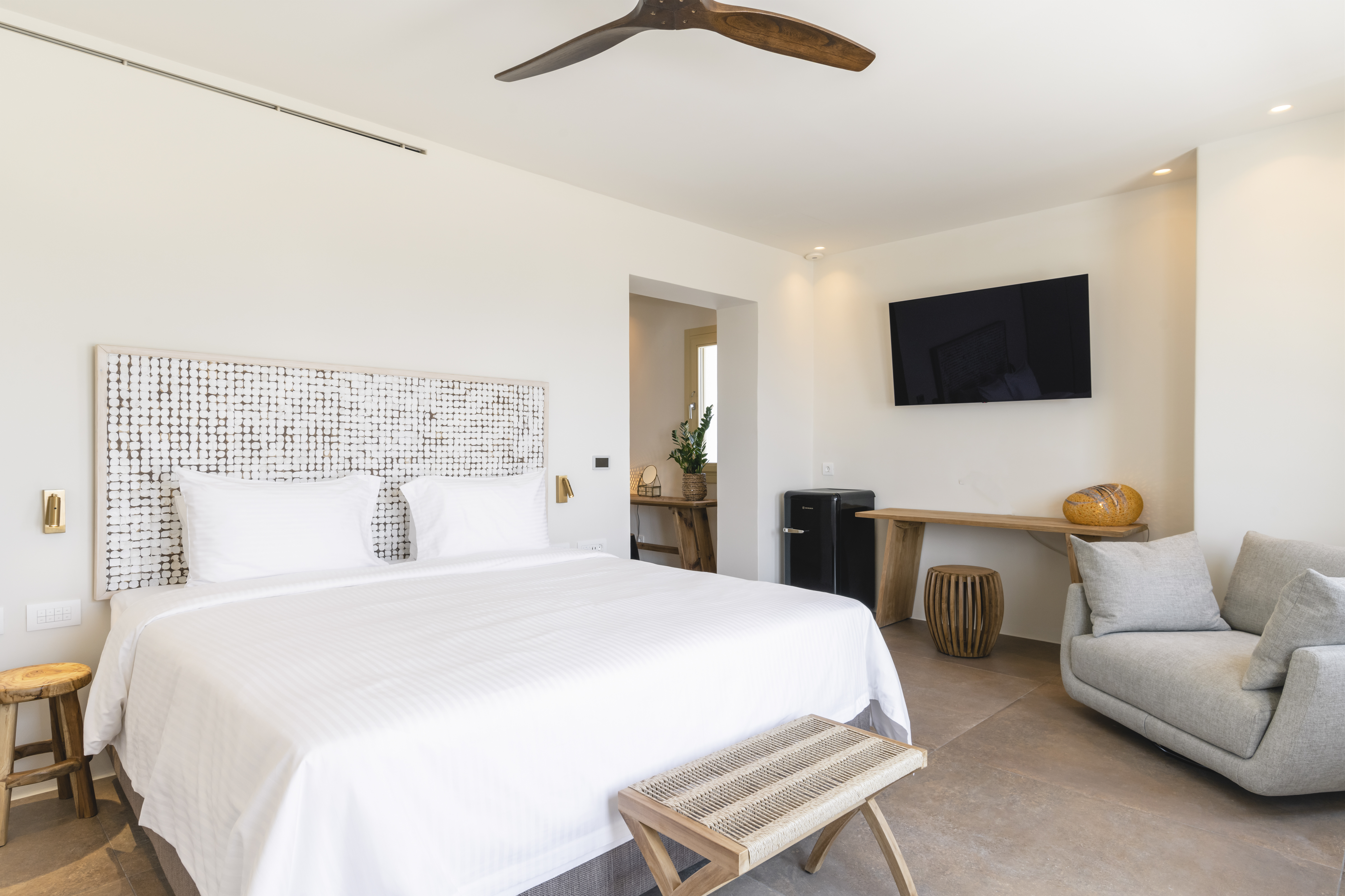 VILLA LUPO | MYKONOS VILLA RENTALS