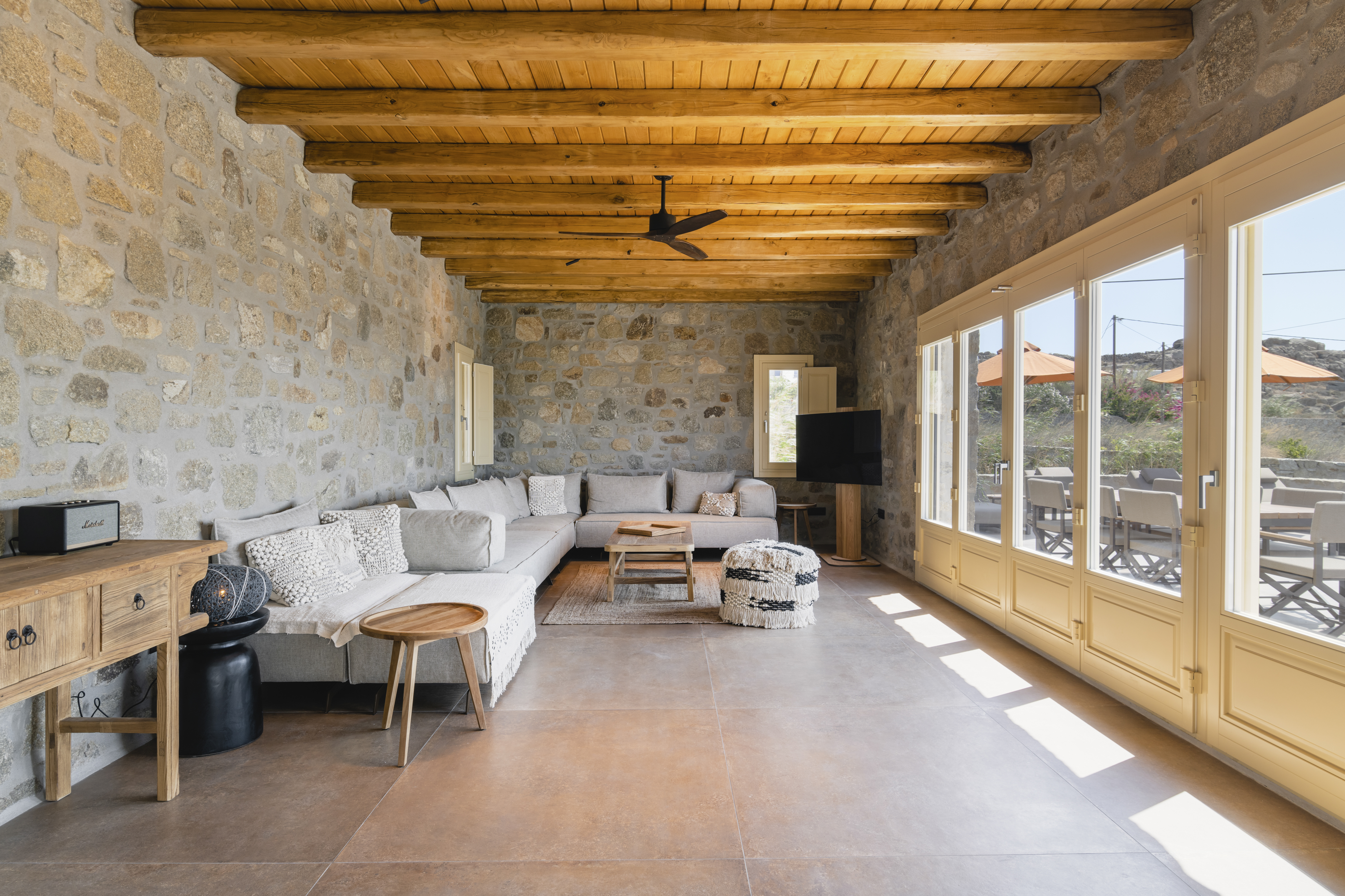 VILLA LUPO | MYKONOS VILLA RENTALS